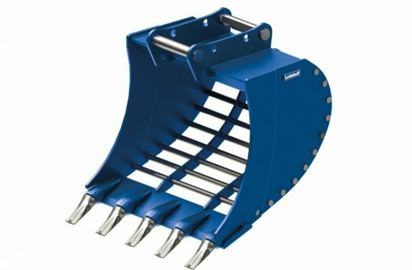 Lehnhoff’s CSL screening buckets are equipped with heavy-duty rectangular grids or 40 mm round bars made of 400 HB steel, cutting edges in Lehborit 5000 (500 HB steel), and wear-resistant side plates (400 HB steel).<br>IMAGE SOURCE: Lehnhoff Hartstahl GmbH