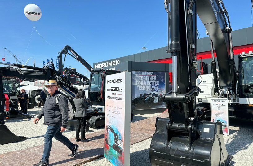 HİDROMEK attracted attention at bauma 2025 with 14 new models<br>IMAGE SOURCE: HİDROMEK