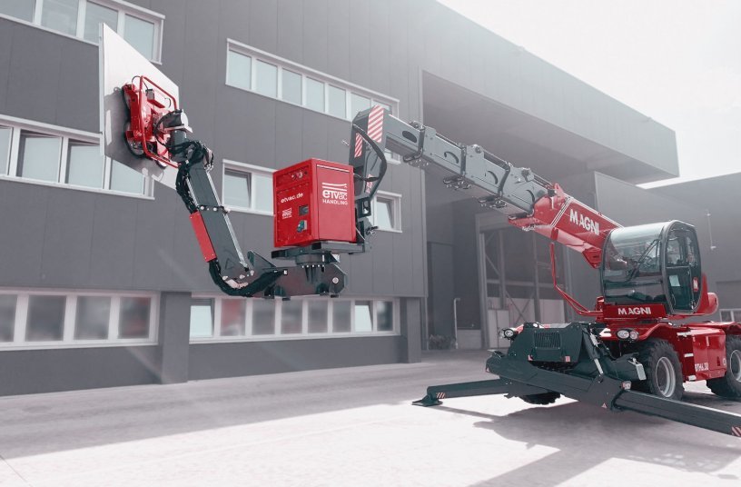 MAGNI TH and euroTECH mark their partnership with a joint appearance at BAUMA 2022<br>IMAGE SOURCE: euroTECH Vertriebs GmbH