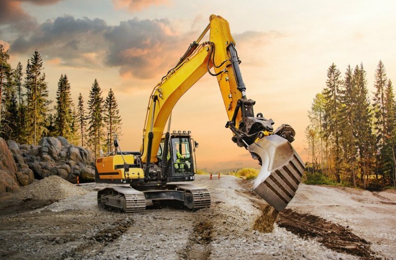 engcon's new 2023 catalogue, with even smarter products to change the world of digging<br>IMAGE SOURCE: engcon