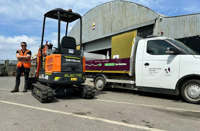 EMS Supplies First Develon Electric Excavators in Ireland<br>IMAGE SOURCE: Develon