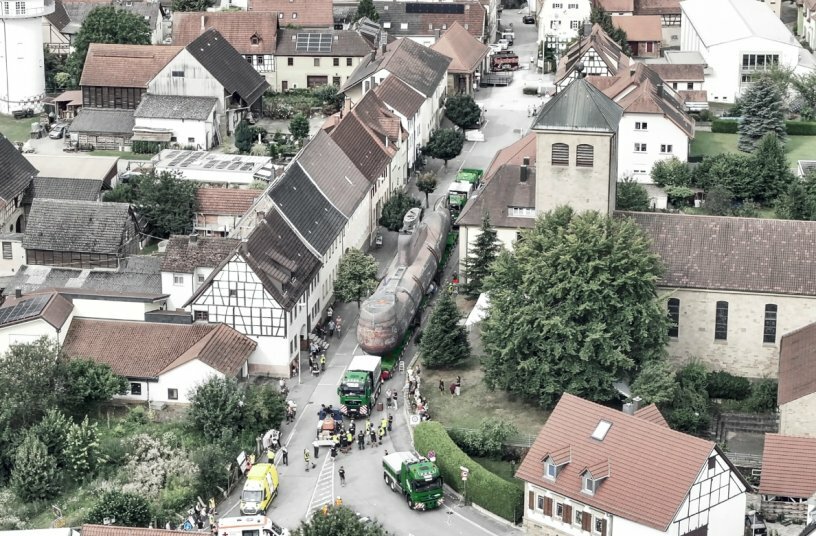 Under adverse conditions: U17 navigates narrow passages and tight streets of multiple towns.<br>IMAGE SOURCE: TII Group