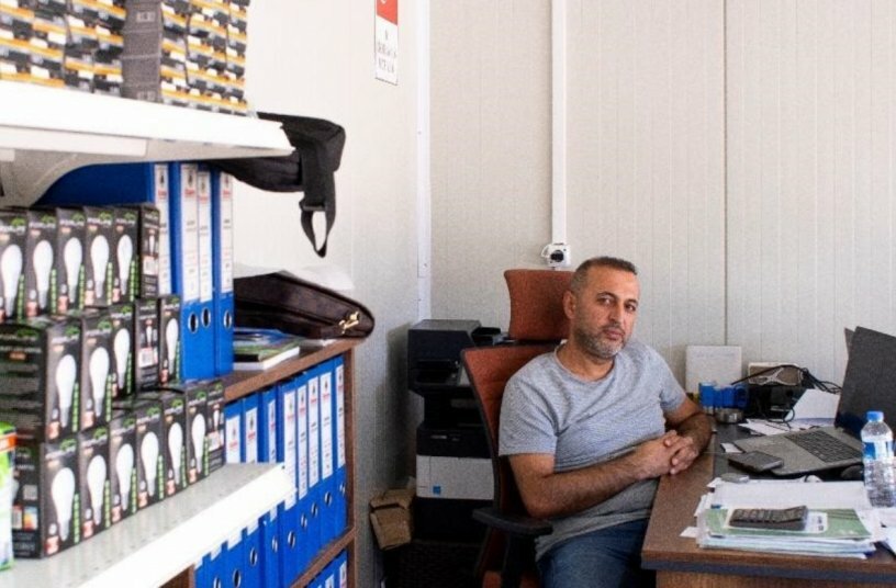 Volkan Alparslan in seinem neuen Laden<br>BILDQUELLE: DOOSAN BOBCAT EMEA