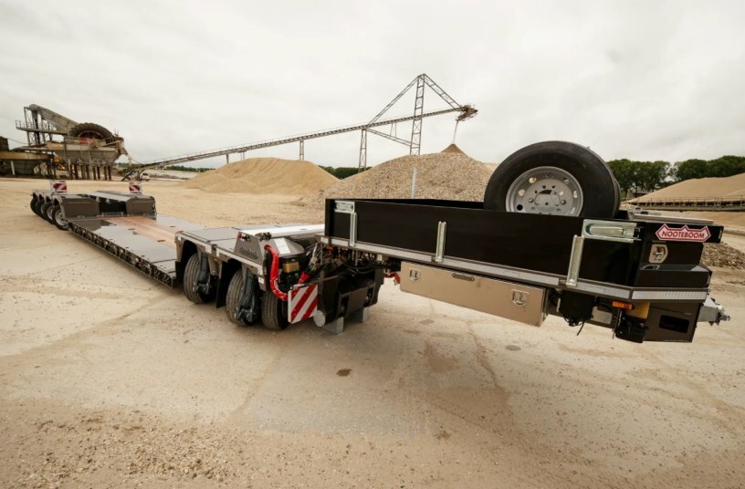 Nooteboom introduces new 2+4 EURO-PX3: More payload, more flexibility in special transport<br>IMAGE SOURCE: Nooteboom Trailers B.V.