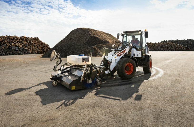 Bobcat L100<br>IMAGE SOURCE: Bobcat