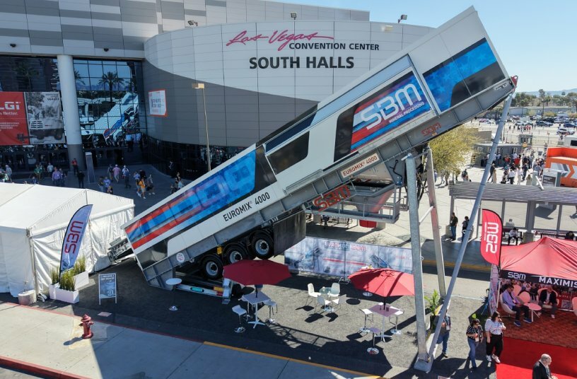 Visible from afar: The mixing unit of the SBM EUROMIX 4000 in front of the Las Vegas Convention Center.<br>IMAGE SOURCE: SBM Mineral Processing