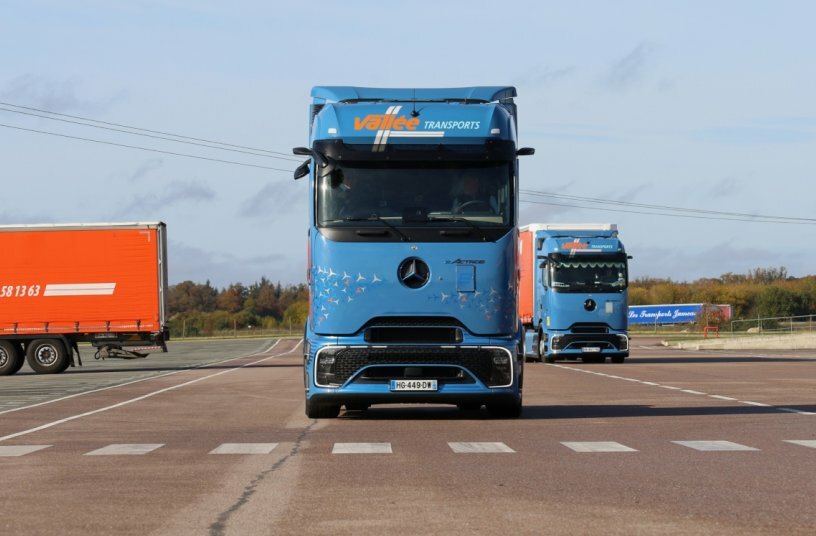 Transports Vallée in France is investing in the future: First Mercedes-Benz eActros 600 and 62 Actros L with ProCabin<br>IMAGE SOURCE: Daimler Truck AG