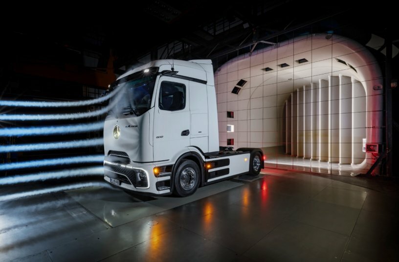eActros 600 Sattelzugmaschine<br>IMAGE SOURCE: Daimler Truck AG