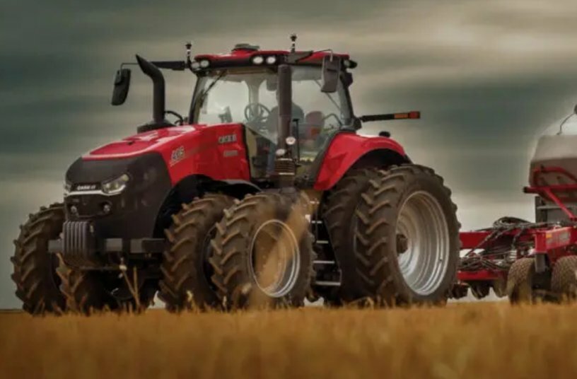 Case IH Magnum 325 <br>IMAGE SOURCE: Case IH