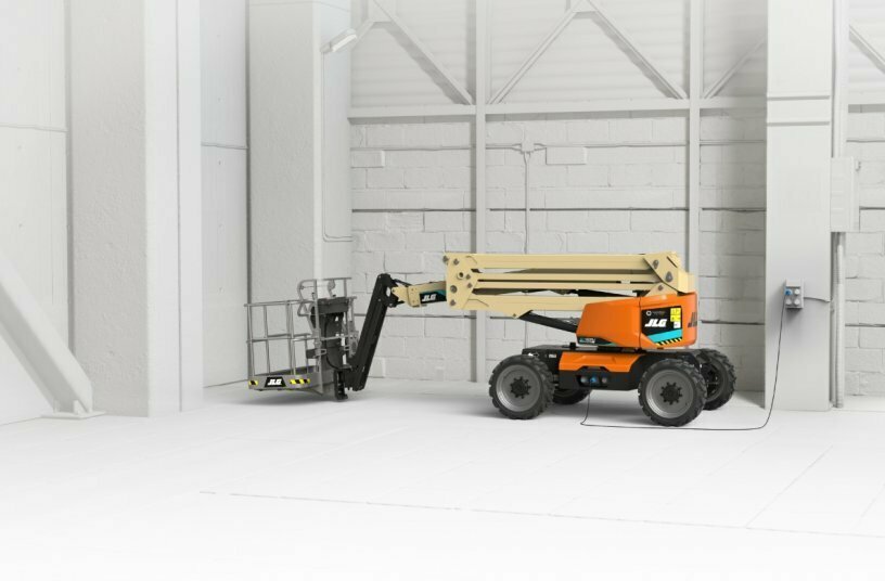 JLG EC450AJ Compact in action<br>IMAGE SOURCE: JLG