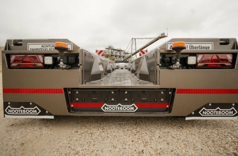 Nooteboom introduces new 2+4 EURO-PX3: More payload, more flexibility in special transport<br>IMAGE SOURCE: Nooteboom Trailers B.V.
