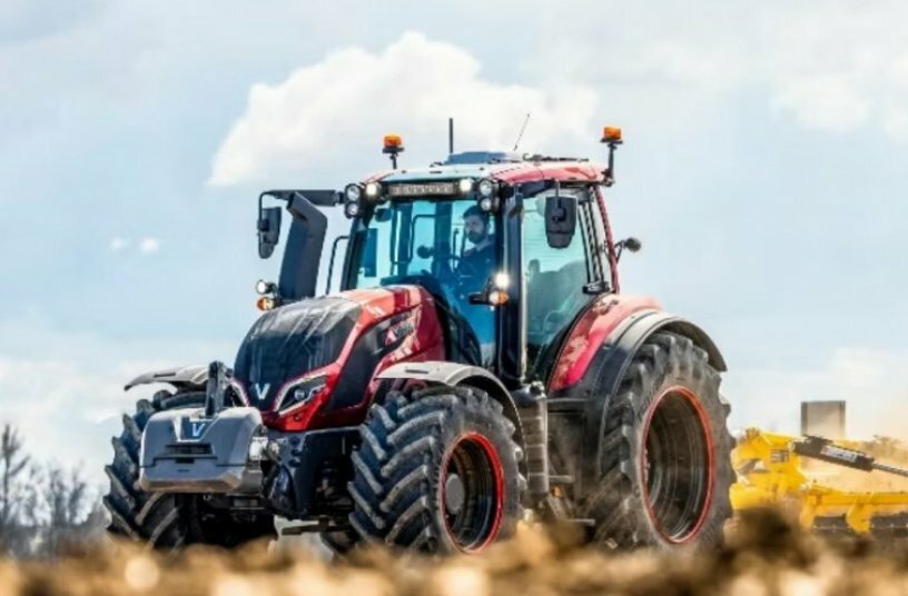 Valtra T215<br>BILDQUELLE: Valtra