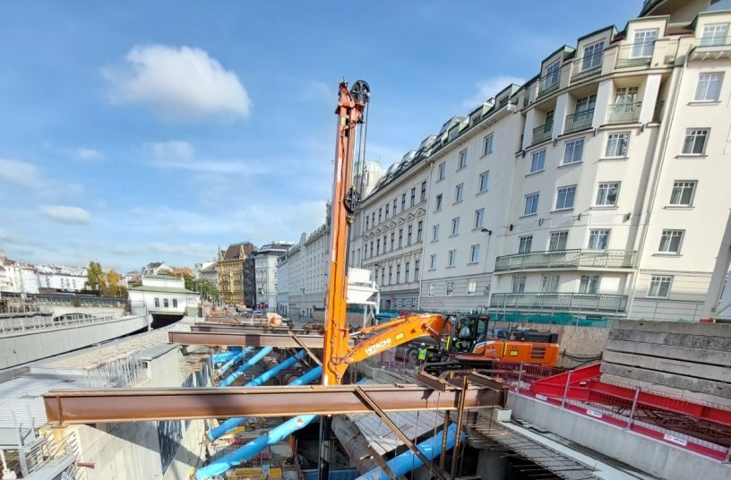 Hitachi ZX350LC-7 CTA is ideal for Austrian infrastructure project<br>IMAGE SOURCE: Hitachi Construction Machinery (Europe) NV (HCME)