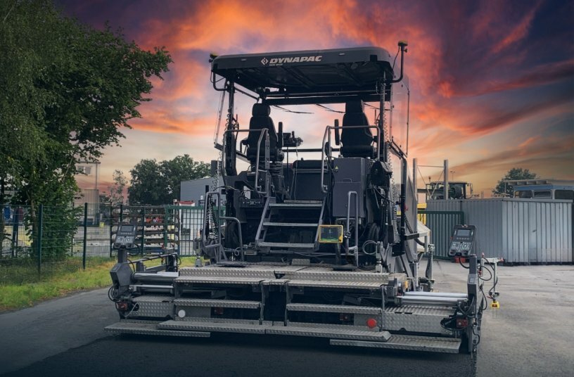 Topcon 3D-Nivelliersystem jetzt kompatibel mit der neuen Dynapac Straßenfertiger-Serie<br>BILDQUELLE: Topcon
