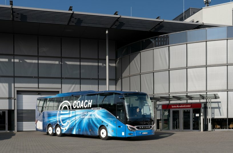 Electrified Coach ELCH test drive<br>IMAGE SOURCE: Daimler Truck AG