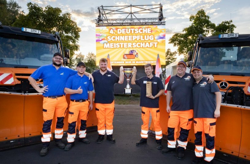 Unimog in the spotlight at the 4th German Snow Plow Championship: Winners: 1st place road maintenance department Oberweyer, 2nd place road maintenance department Bingen, 3rd place highway maintenance department Emmelshausen<br>IMAGE SOURCE: Daimler Truck AG