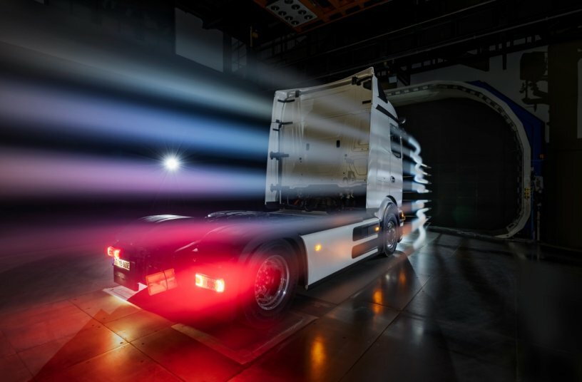 eActros 600 Sattelzugmaschine<br>IMAGE SOURCE: Daimler Truck AG