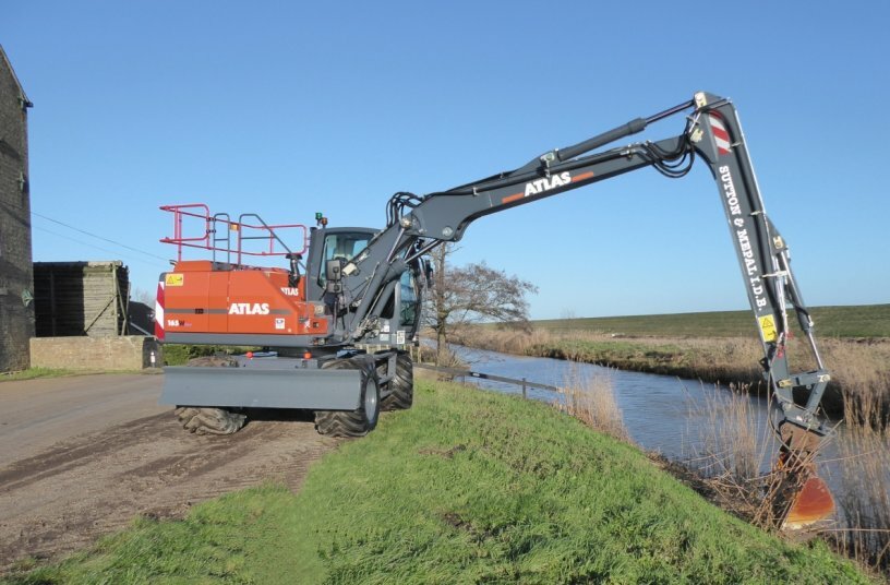 ATLAS 165W Excavator Delivered to Sutton and Mepal Internal Drainage Board<br>IMAGE SOURCE: TDL Equipment; ATLAS GmbH