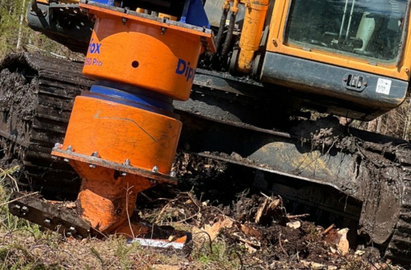 Dipperfox at ConExpo<br>IMAGE SOURCE: Dipperfox