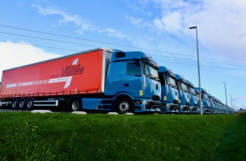 Transports Vallée in France is investing in the future: First Mercedes-Benz eActros 600 and 62 Actros L with ProCabin<br>IMAGE SOURCE: Daimler Truck AG