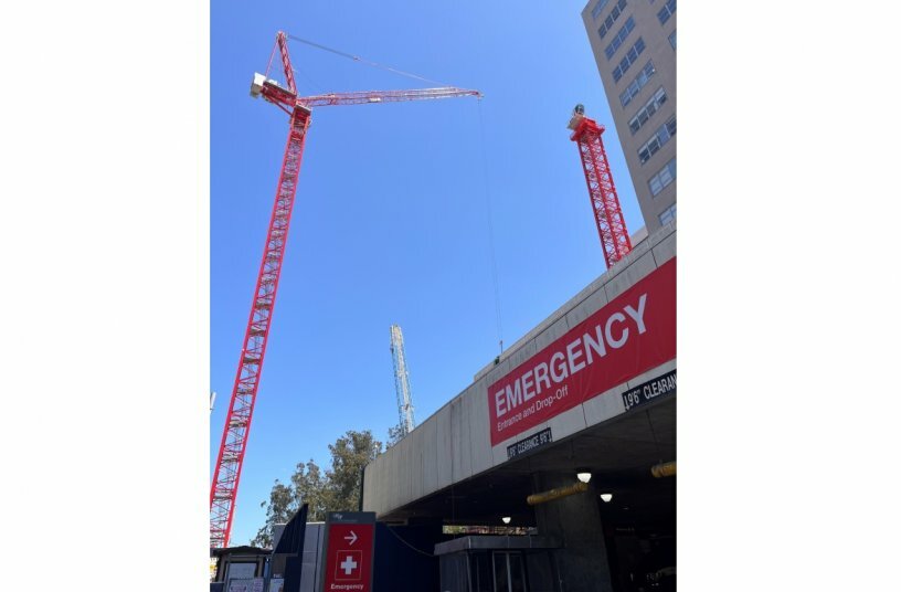 The greatest challenge of the project is carrying out construction while the hospital remains fully operational. All activities had to be coordinated well in advance and carefully planned with regard to noise, dust, vibrations, and exhaust emissions to minimize any impact on patient care.<br>IMAGE SOURCE: © Herrero Boldt Webcor