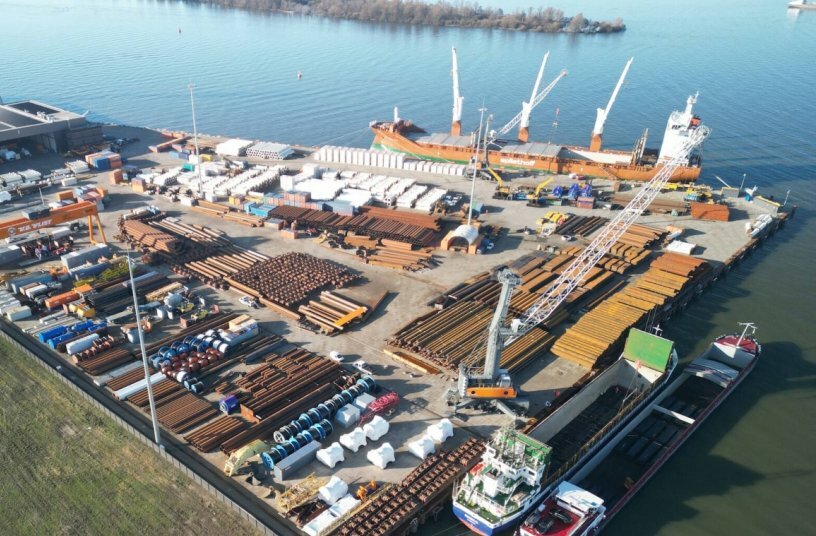 Mobilisation for the Marine Market<br>IMAGE SOURCE: Van der Vlist