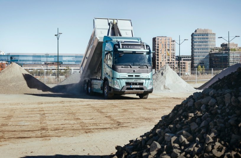 Volvo FMX Electric<br>IMAGE SOURCE: Volvo Trucks