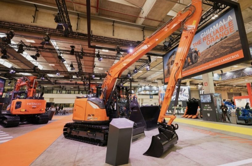 Hitachi ZX95US-7 SLF Excavator Delivers Precision in Tight Spaces