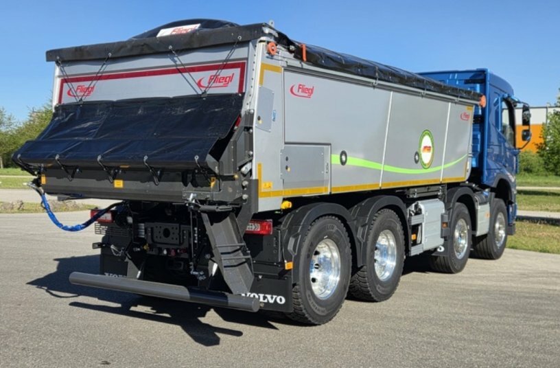 World Premiere in Hanover: Fliegl Construction and Municipal Technology Unveils the New Wiesel Compact at IAA Transportation