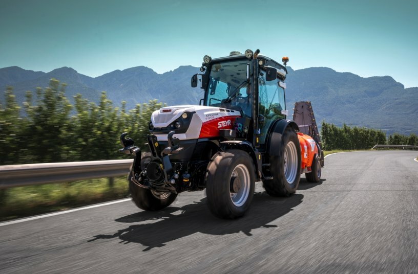 STEYR Spezial F CVT<br>IMAGE SOURCE: STEYR