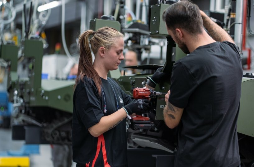 ARX Robotics erhält über DEUTZ Zugang zu führenden Antriebssystemen, mobiler Energieinfrastruktur und leistungsstarkem Produktionsnetzwerk.<br>BILDQUELLE: DEUTZ AG