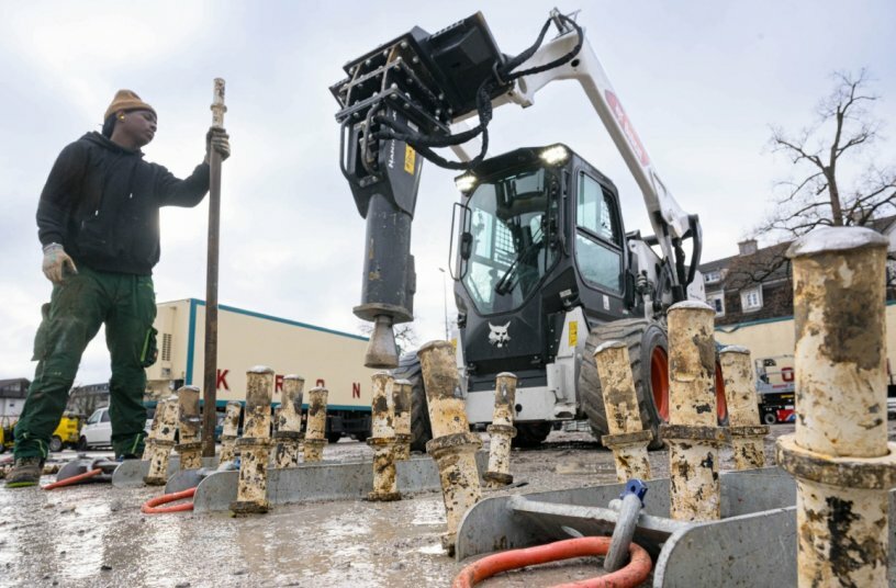 Martin Lacey-Krone, Circus Director and big-cat trainer at Circus Krone with the new Bobcat S86 compact loader.<br>IMAGE SOURCE: Bobcat