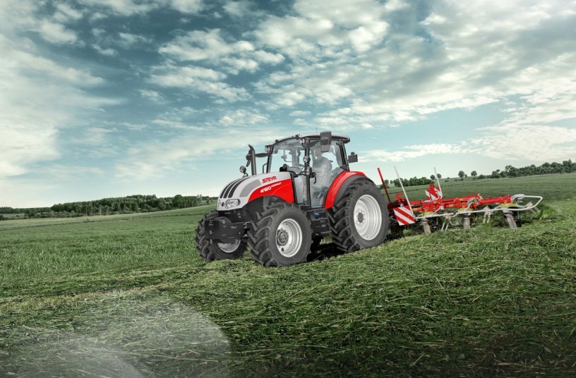 4120 Kompakt <br> Image source: Steyr 
