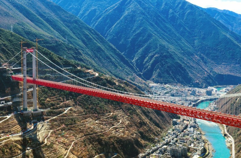 Three Potain MC 480 tower cranes power construction of Luding Dadu River Bridge in China