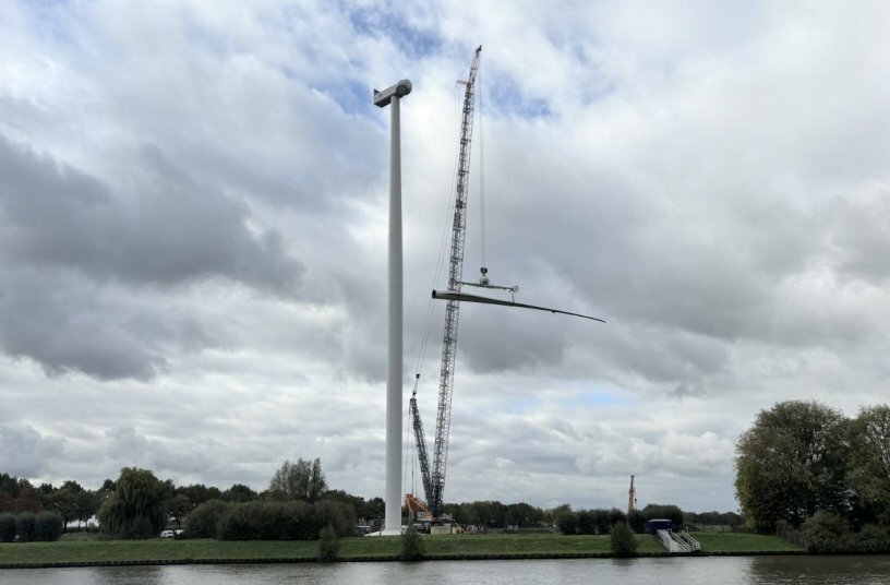 The Logistical Power behind Wind Farm Goyerbrug<br>IMAGE SOURCE: Van der Vlist