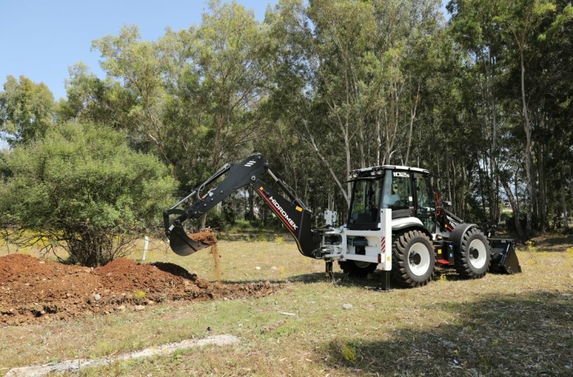 HİDROMEK HMK 102S Alpha<br>IMAGE SOURCE: HİDROMEK