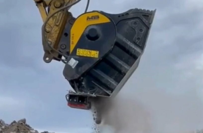 Australia - Inert material recycling - Rocks<br>IMAGE SOURCE: MB Crusher