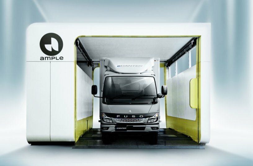 FUSO und Ample Inc. zeigen Batteriewechselstation und eCanter mit wechselbarem Batteriemodul<br>BILDQUELLE: Daimler Truck AG
