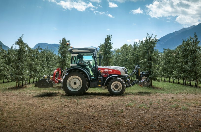 STEYR Spezial F CVT<br>IMAGE SOURCE: STEYR