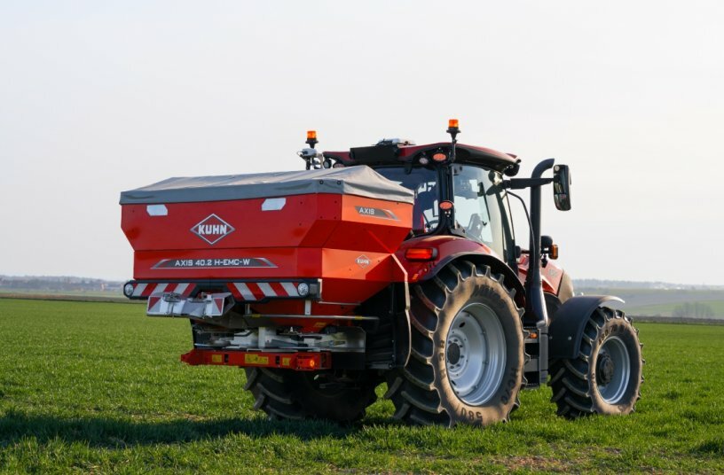 KUHN AXIS & AXENT fertiliser spreaders New OPTIPOINT PRO technology<br>IMAGE SOURCE: KUHN SAS
