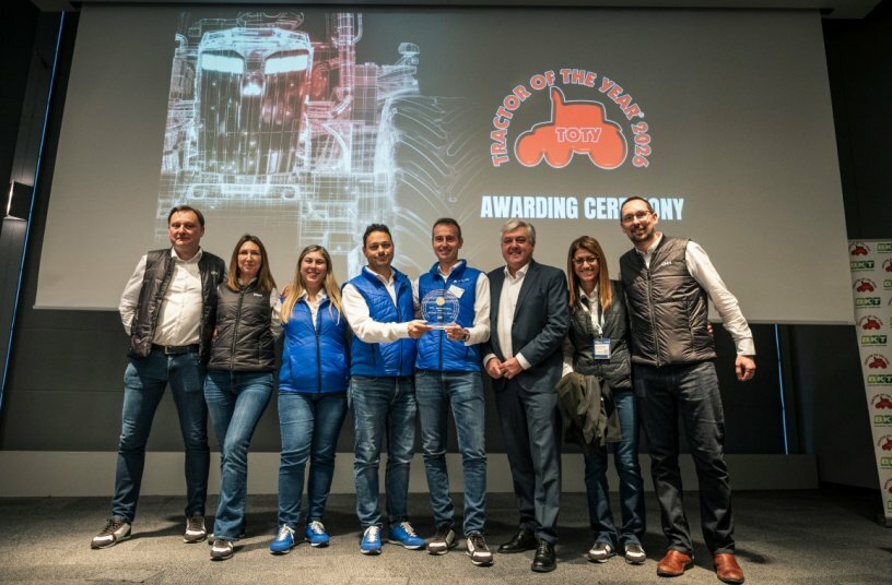 The CNH team accepts the TOTY 2026 award for the New Holland T4.120F Auto Command<br>IMAGE SOURCE: CNH