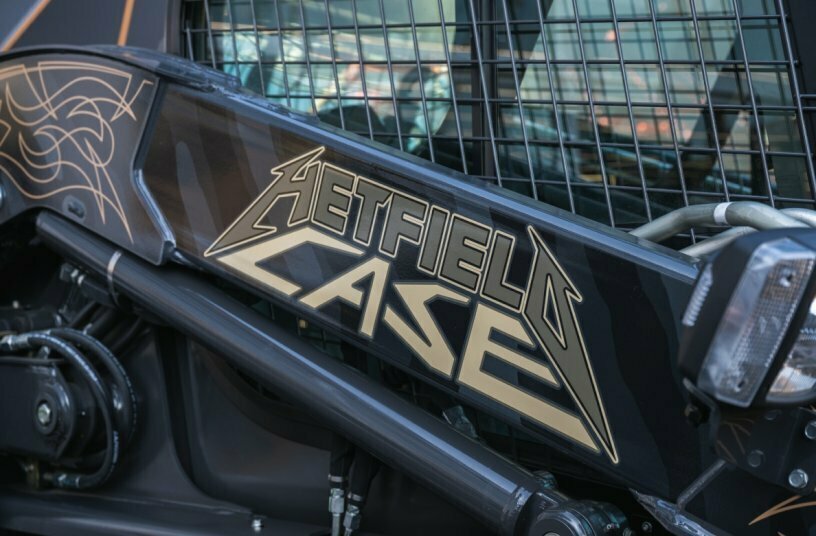 CASE Construction Equipment entwirft einen einzigartigen Kompaktlader, inspiriert von James Hetfield, dem Frontmann von Metallica<br>BILDQUELLE: CASE