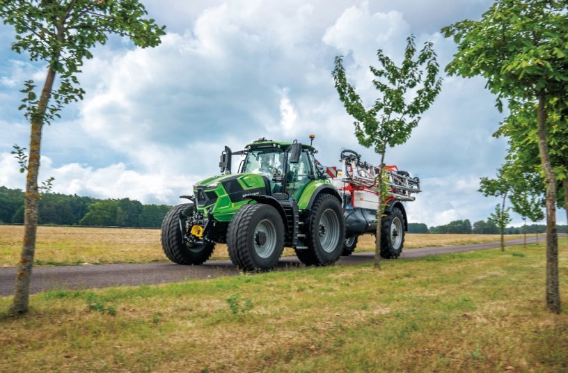 DEUTZ-FAHR: eine immer innovativere und preisgekrönte Traktorenbaureihe