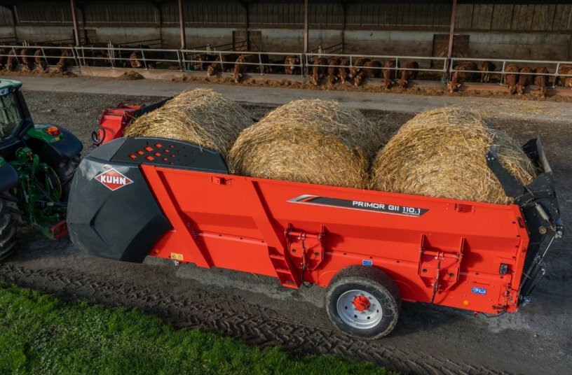 New generation of straw-blower feeders PRIMOR GII 110.1 Polydrive<br>IMAGE SOURCE: KUHN-AUDUREAU S.A.