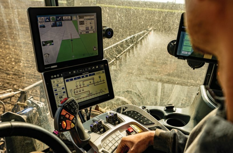 Guardian SP310F, Machine of the Year Brazil<br>IMAGE SOURCE: New Holland Agriculture