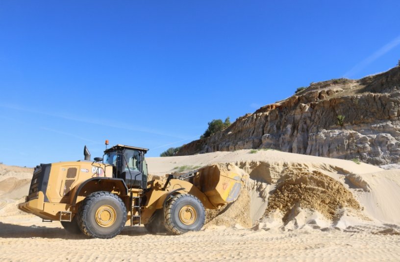 Der Radlader musste sich einem Vergleichstest stellen. Dabei ging es in erster Linie darum, den Kraftstoffverbrauch im Regelbetrieb zu ermitteln.<br>BILDQUELLE: Zeppelin Baumaschinen GmbH