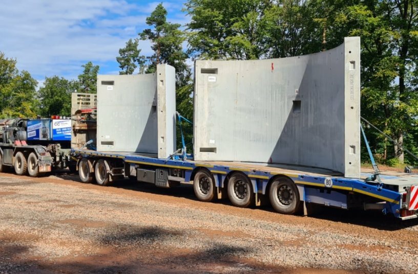 Mit Fliegl im Schwerlasteinsatz<br>BILDQUELLE: Fliegl Fahrzeugbau GmbH