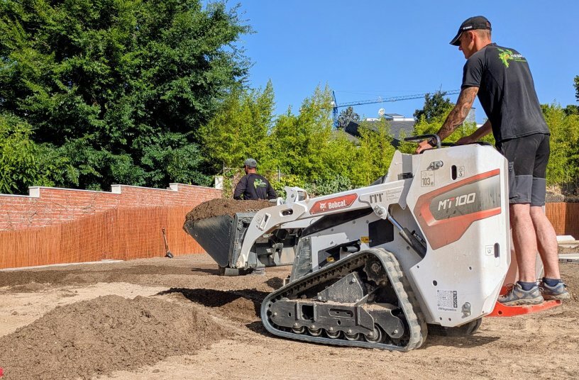 Bobcat MT100<br>IMAGE SOURCE: Doosan Bobcat EMEA