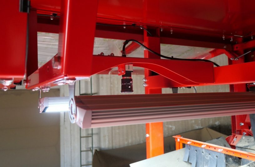 USB3 uEye CP cameras from IDS handle the classification of the potatoes.<br>IMAGE SOURCE: schmiede.one GmbH & Co KG