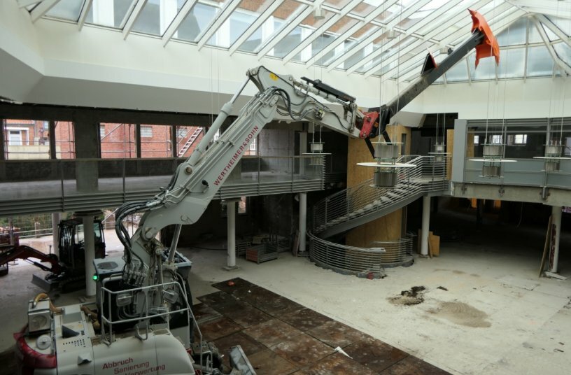 Starke Geräte durch beste Bagger<br>BILDQUELLE: Schäffer Maschinenfabrik GmbH